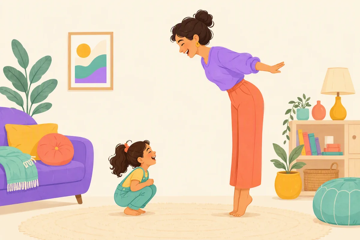 Una niña se hace pequeña agachada en el piso y su mamá se estira lo más alto que puede, en la sala