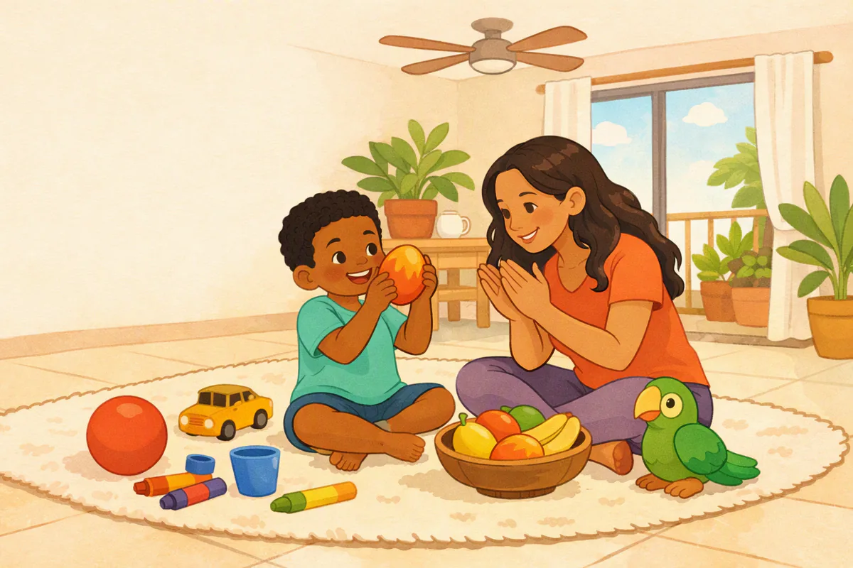 Mãe e filho de cinco anos sentados no tapete da sala, cercados de objetos do dia a dia: o menino levanta uma manga e fala o nome dela em voz alta
